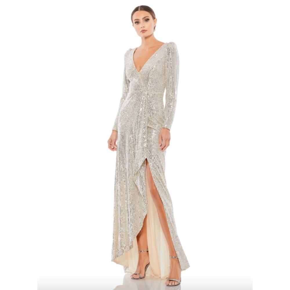 MAC DUGGAL Dress Size 4 Evening Gown Sequin Silver Cream NEW V Neck Long Sleeve